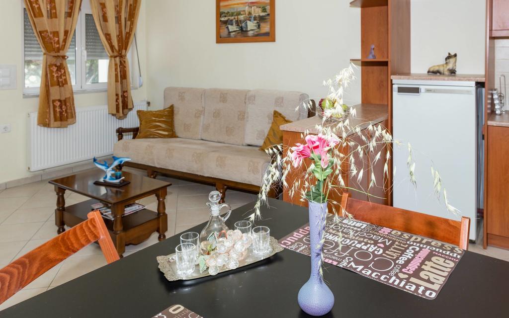 Xirouchakis Farm Apartment Kissamos Bagian luar foto