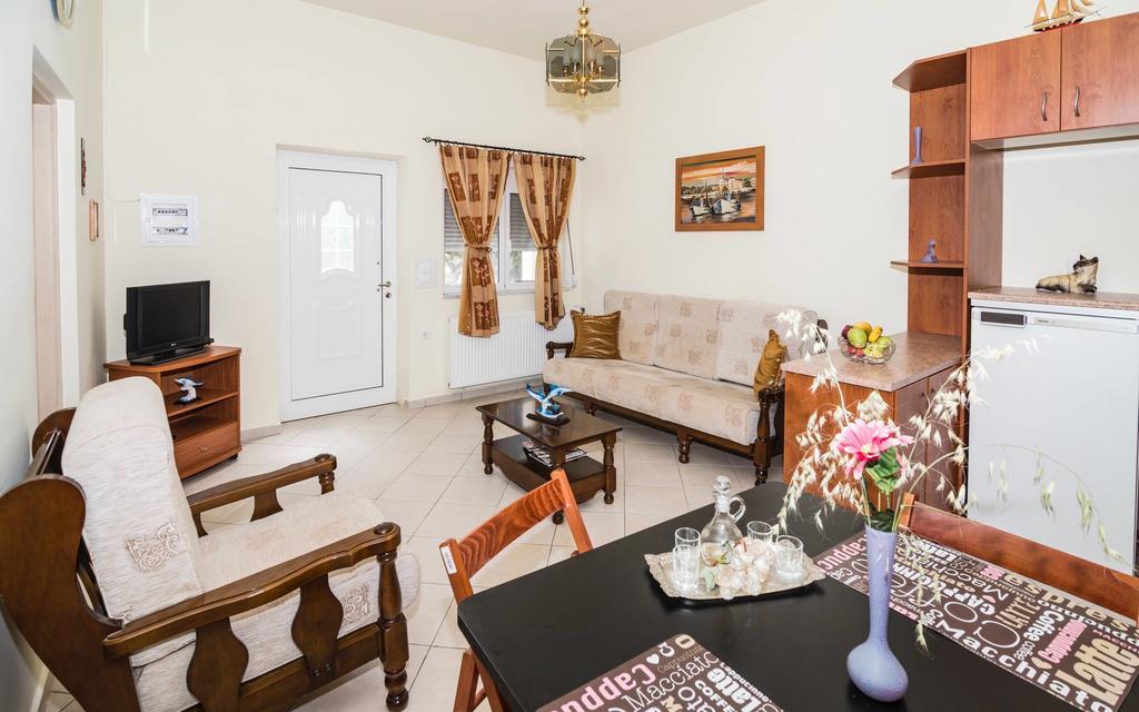 Xirouchakis Farm Apartment Kissamos Bagian luar foto
